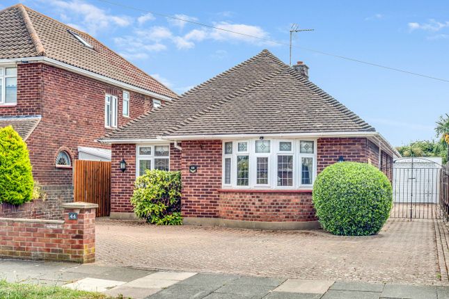 Marcus Avenue, Thorpe Bay SS1 3 bed detached bungalow for sale