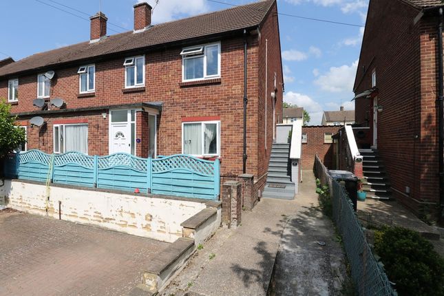 Thirlmere Avenue, Burnham SL1 2 bed maisonette for sale