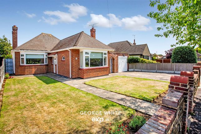 Branscombe Square, Thorpe Bay SS1 2 bed detached bungalow for sale