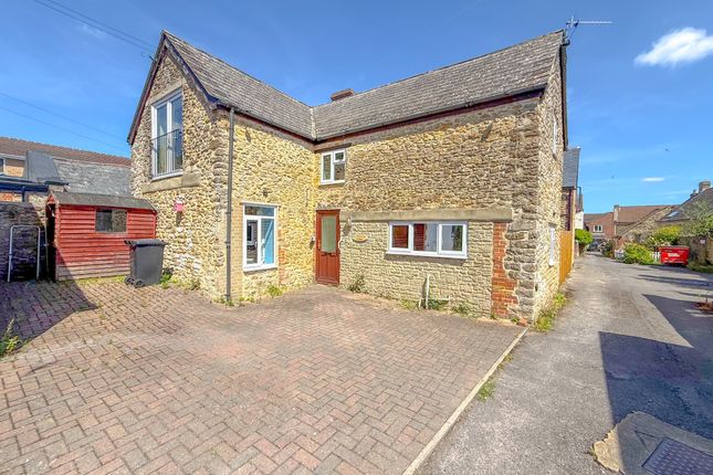 2 bedroom cottage for sale