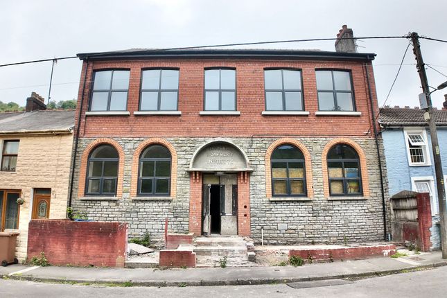 Station Terrace, Brithdir, NP24 5 bed terraced house for sale