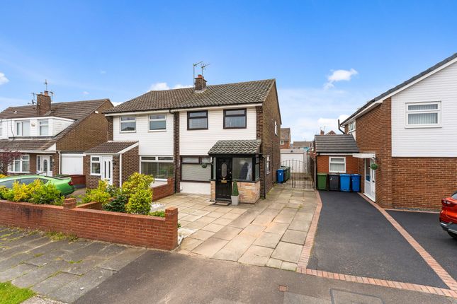 Sandiway Avenue, Widnes WA8 3 bed semi