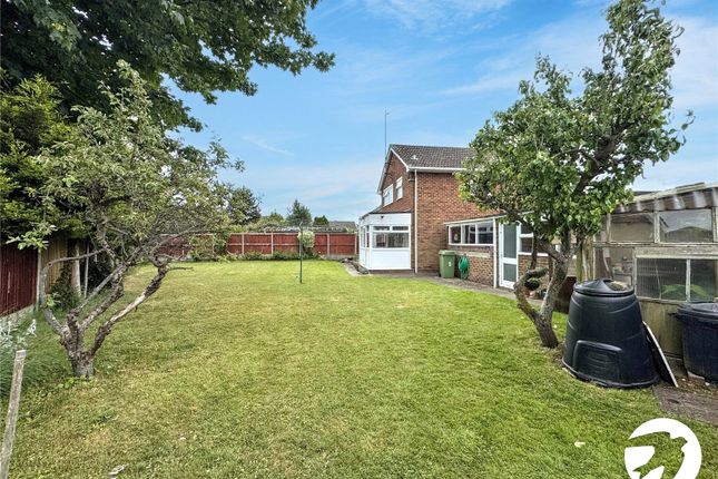 Crossways, Sittingbourne, Kent, ME10 3 bed detached house for sale