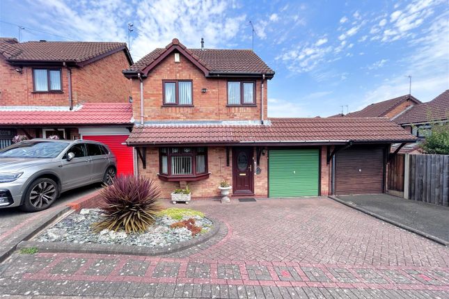 East Street, Brierley Hill, DY5 2DR 3 bed link detached house for sale