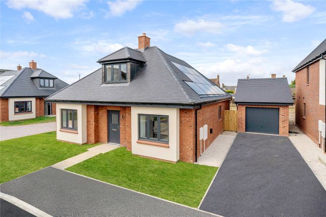 Bourton Gardens, Kingshurst Drive... 3 bed bungalow for sale