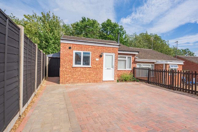 2 bedroom semi-detached bungalow for sale