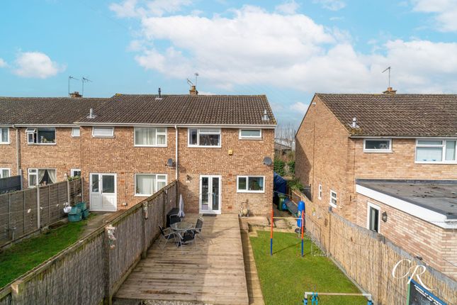 3 bedroom end of terrace house for sale
