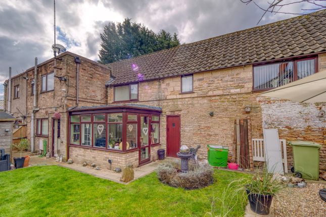 Bullivant Cottage, Creswell S80 3 bed cottage for sale
