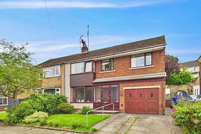 Warmden Avenue, Baxenden, Accrington... 4 bed semi
