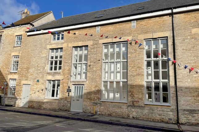 2 bedroom maisonette for sale
