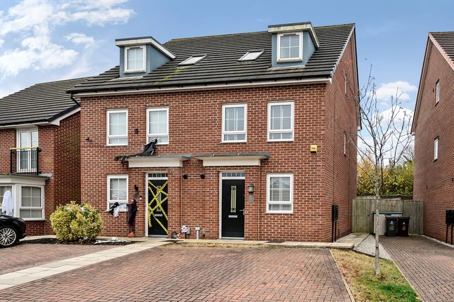 4 bedroom semi-detached house for sale