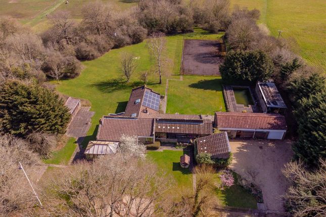 School Road, Waltham St. Lawrence 4 bed bungalow for sale