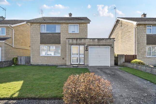 27 Robert Frankin Way, South Cerney 3 bed detached house for sale