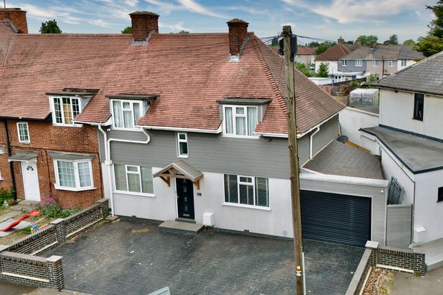 Wood Lane, Dagenham RM8 4 bed house for sale