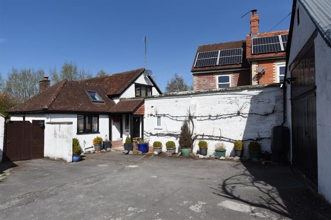 Shaftesbury Road, Gillingham 3 bed cottage for sale