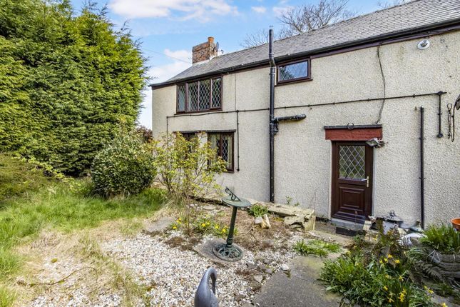 Cemetery Road, Danesmoor, Chesterfield 2 bed semi