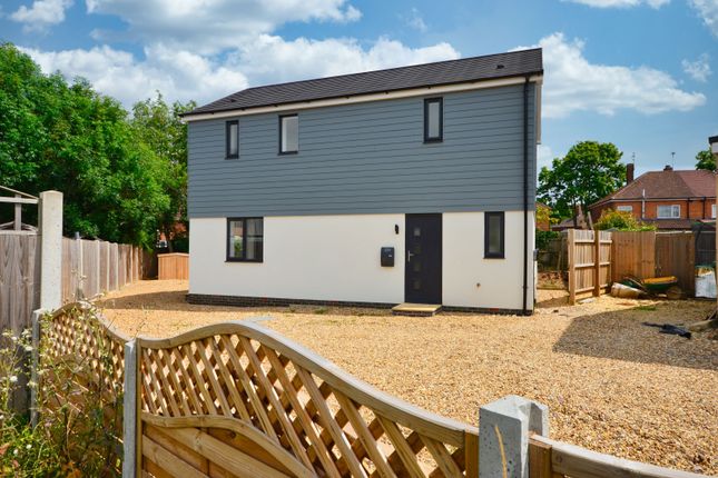 Brookes Grove, Corby, NN17 3 bed detached house for sale