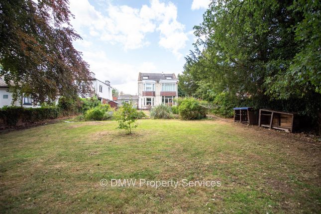 6 bedroom detached house for sale