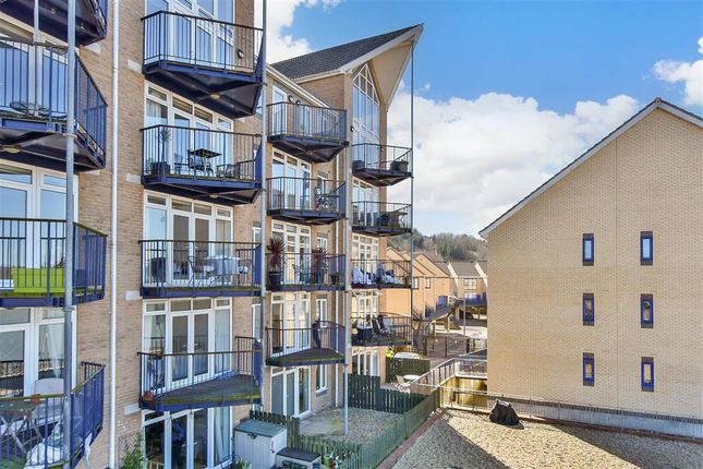 2 bed flat