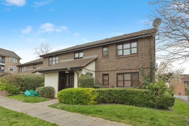 Studio flat for sale