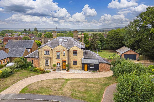 6 bedroom detached house for sale