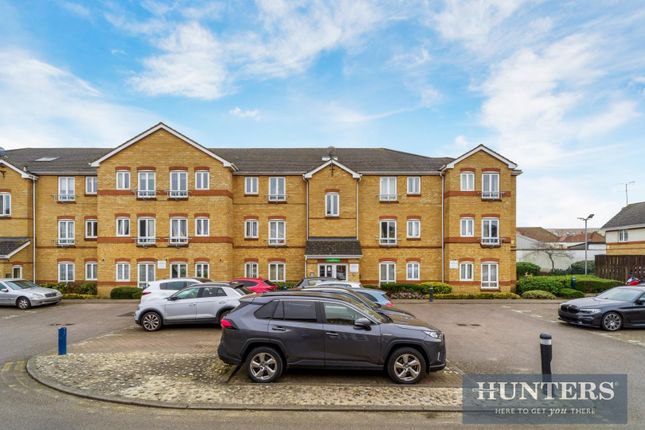 Dominion Close, Hounslow 2 bed flat for sale