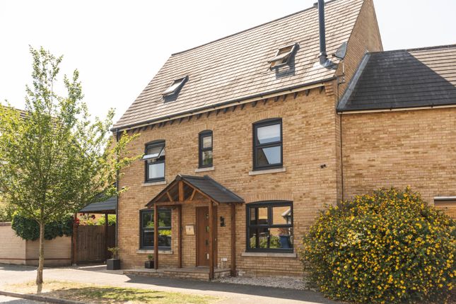 5 bedroom end of terrace house for sale