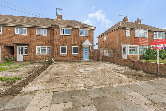 Thames Avenue, Sheerness ME12 3 bed semi