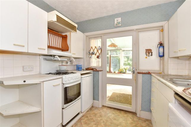 Lake Green Road, Sandown, Isle of Wight 3 bed semi
