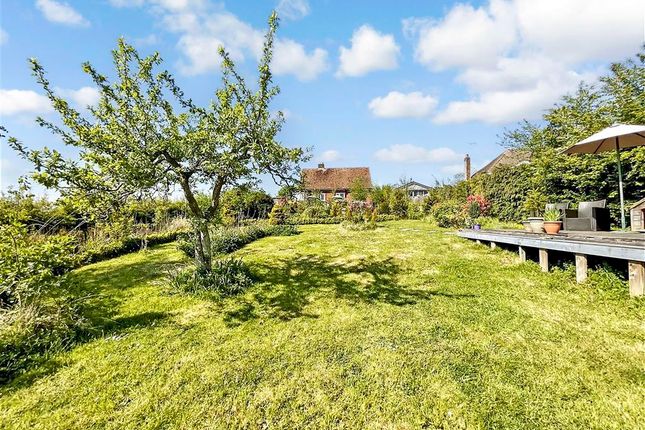 2 bed detached bungalow