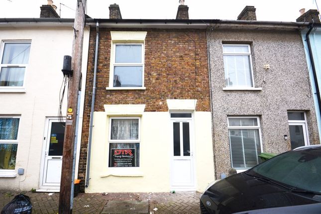 Clyde Street, Sheerness 2 bed terraced house for sale