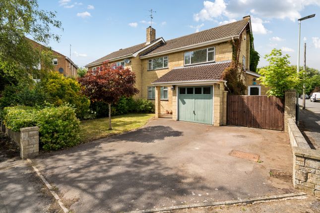 Unwin Road, Gloucestershire GL51 4 bed semi