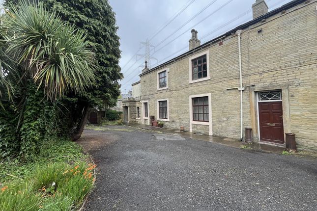 Carr Lane, Bradford BD12 4 bed end of terrace house for sale