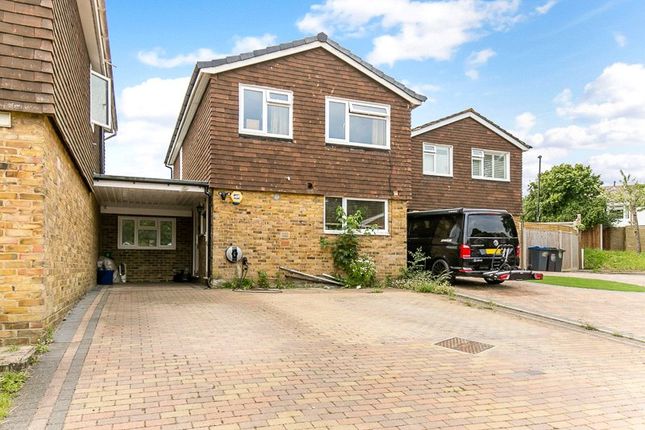 Minster Drive, CROYDON, Surrey, CR0 4 bed link detached house for sale