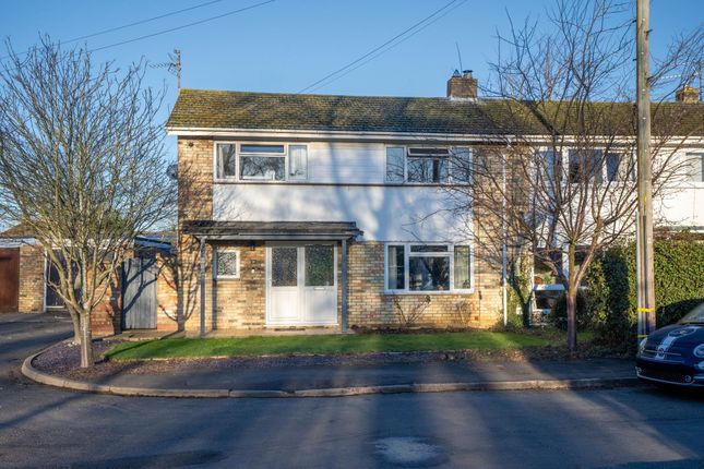 Orchard Way, Oakington, CB24 3 bed semi