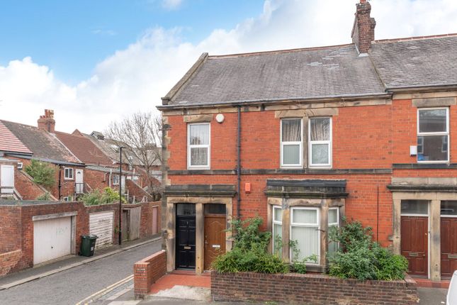 Wingrove Gardens, Tyne and Wear NE4 3 bed flat for sale
