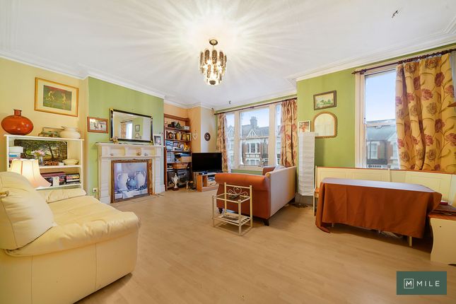 Lushington Road, London NW10 2 bed apartment for sale