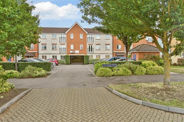 Amethyst Drive, Sittingbourne, Kent 2 bed flat for sale