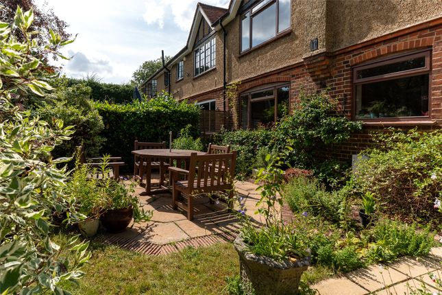 Crakell Road, Reigate, Surrey, RH2 4 bed semi