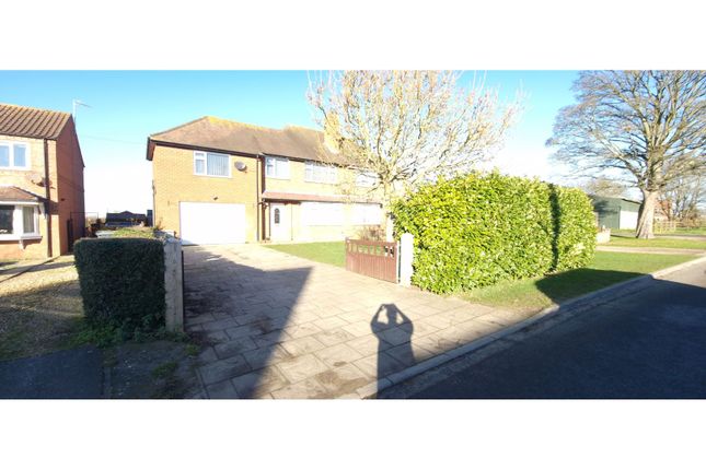 6 bed semi-detached house