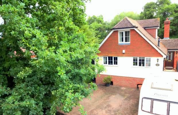 3 bed detached house