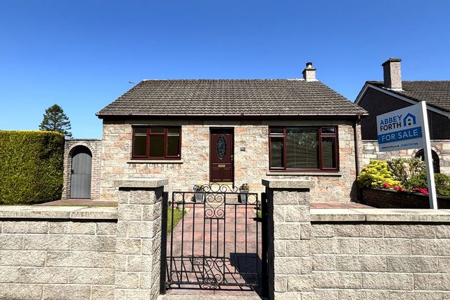 8c Cairneyhill Road, Crossford... 2 bed bungalow for sale