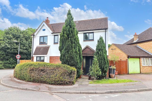 Chalkdown, Stevenage, Hertfordshire, SG2 4 bed detached house for sale