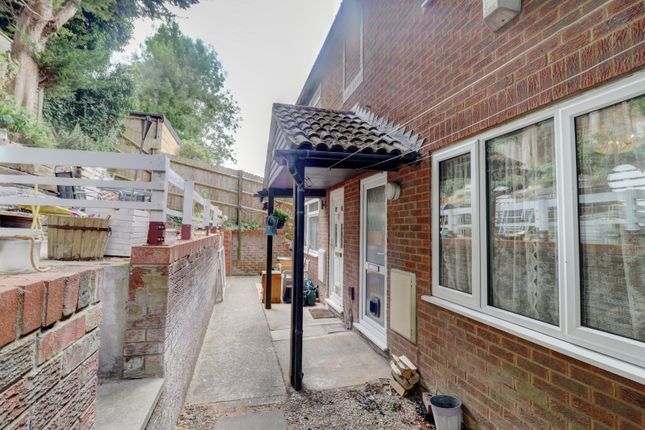 Westfield Walk, Buckinghamshire HP12 1 bed terraced house for sale