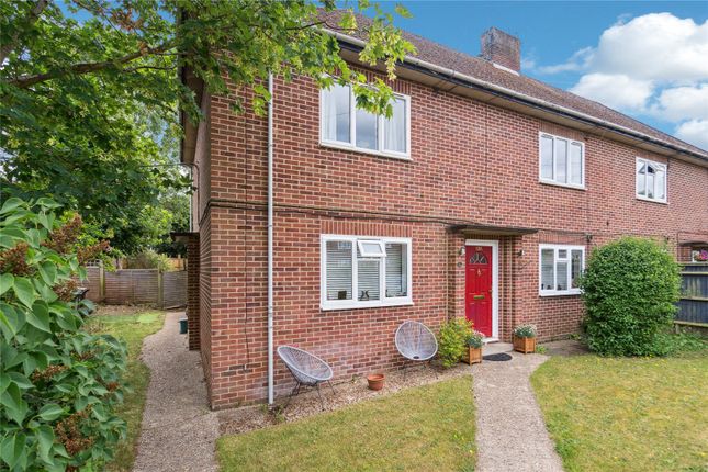Gainsborough Crescent, Oxfordshire RG9 2 bed flat for sale