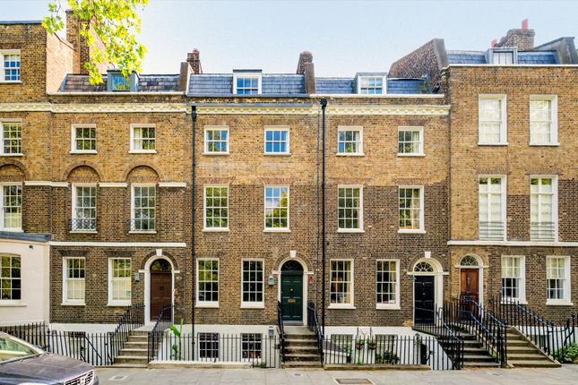 West Square, Kennington, London, SE11 3 bed terraced house for sale