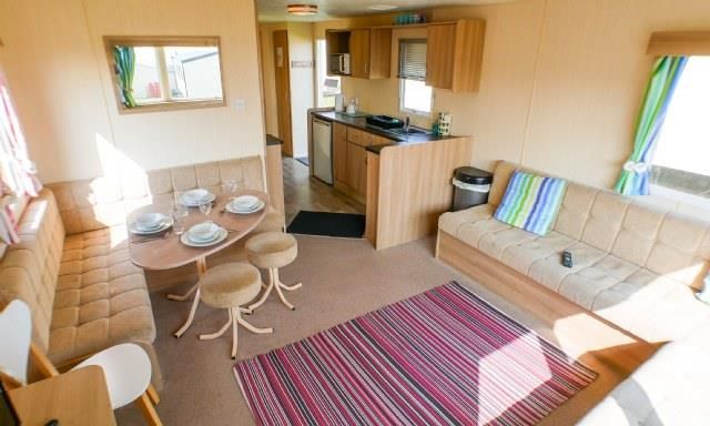 3 bed hotel