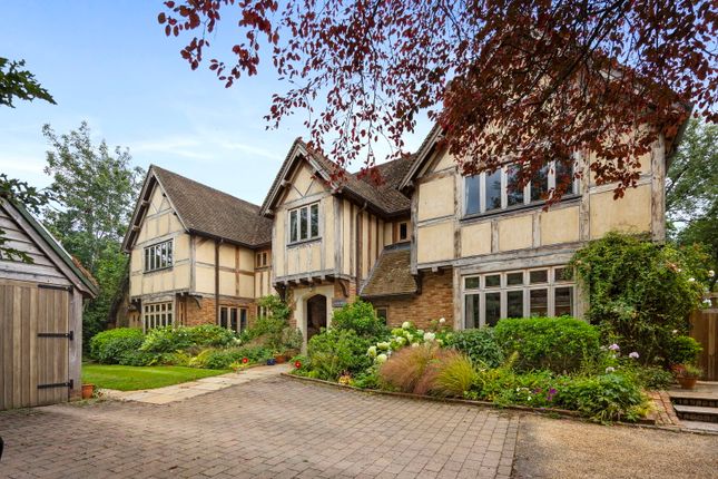 Meadow Bank, East Horsley 5 bed detached house for sale