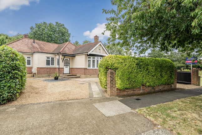Copthall Road West, Ickenham, Uxbridge 3 bed bungalow for sale