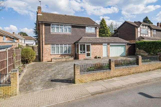 Oakwood Road, Orpington, Kent, BR6 8JH 3 bed detached house for sale